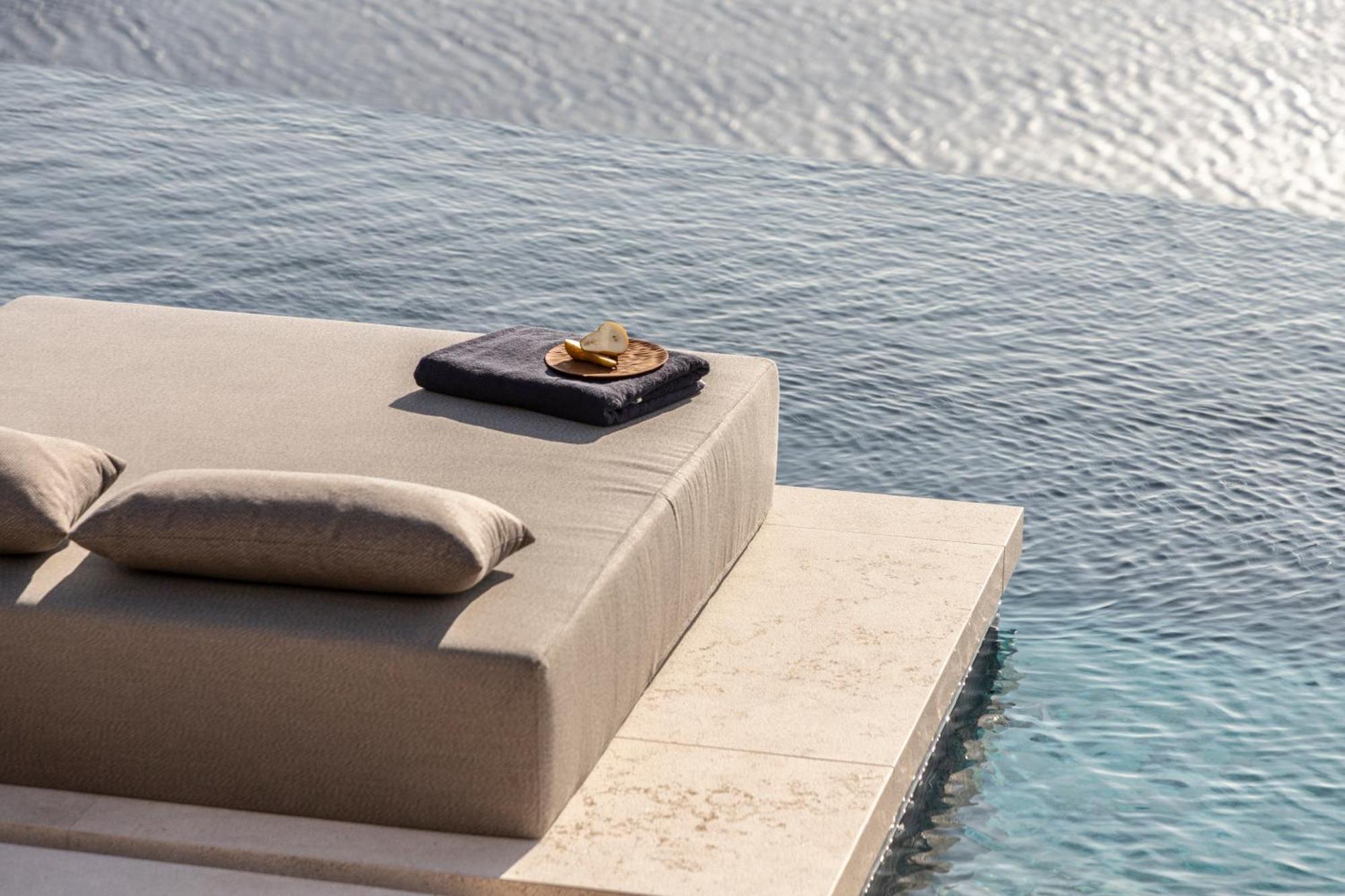The Skyvilla Mykonos - A Landmark Property With Breathtaking Views Of The Psarou Bay Mykonos Town Eksteriør bilde